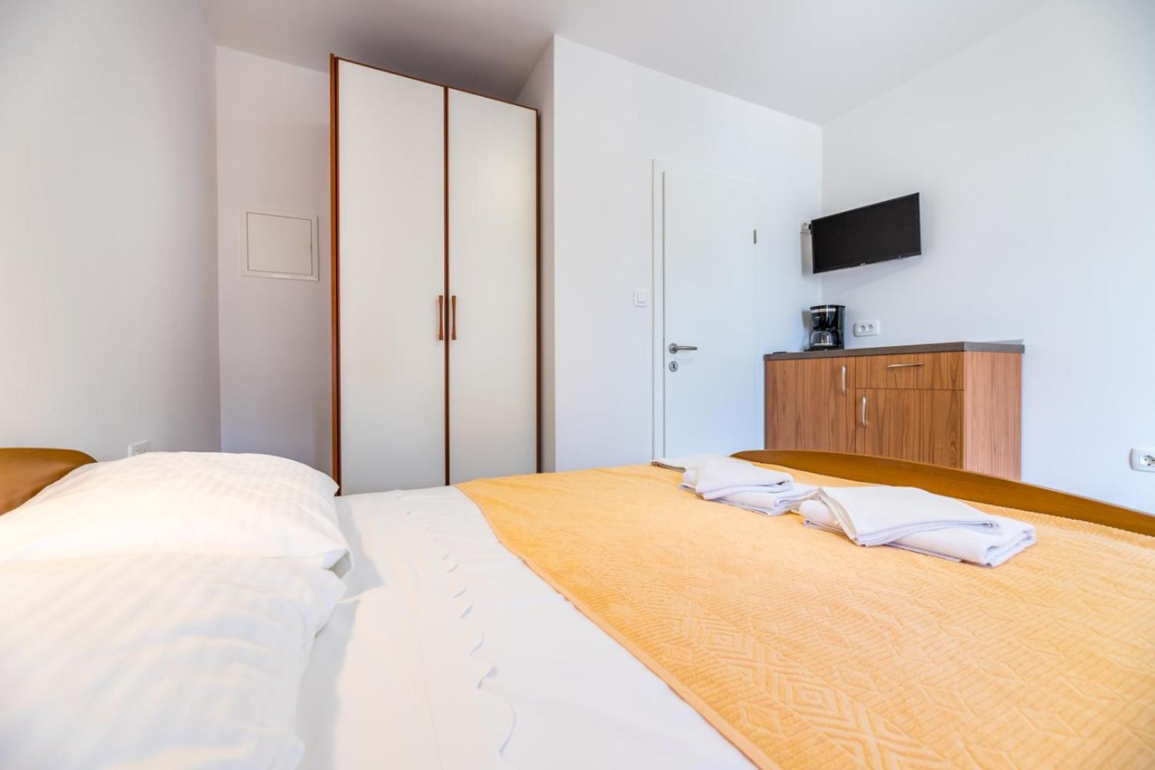 Apartments & Rooms Dekanic Baška Kültér fotó